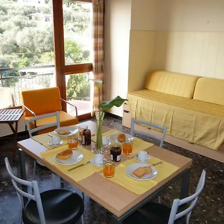 Residence La Carruba Diano Marina Exterior photo