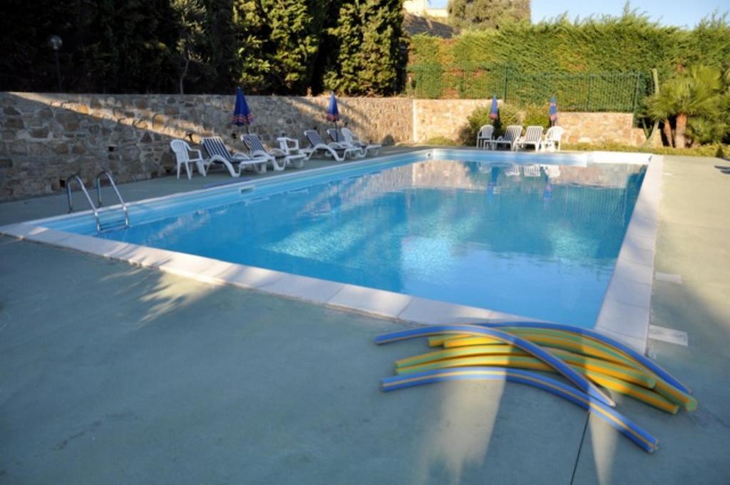 Aparthotel La Carruba 3*