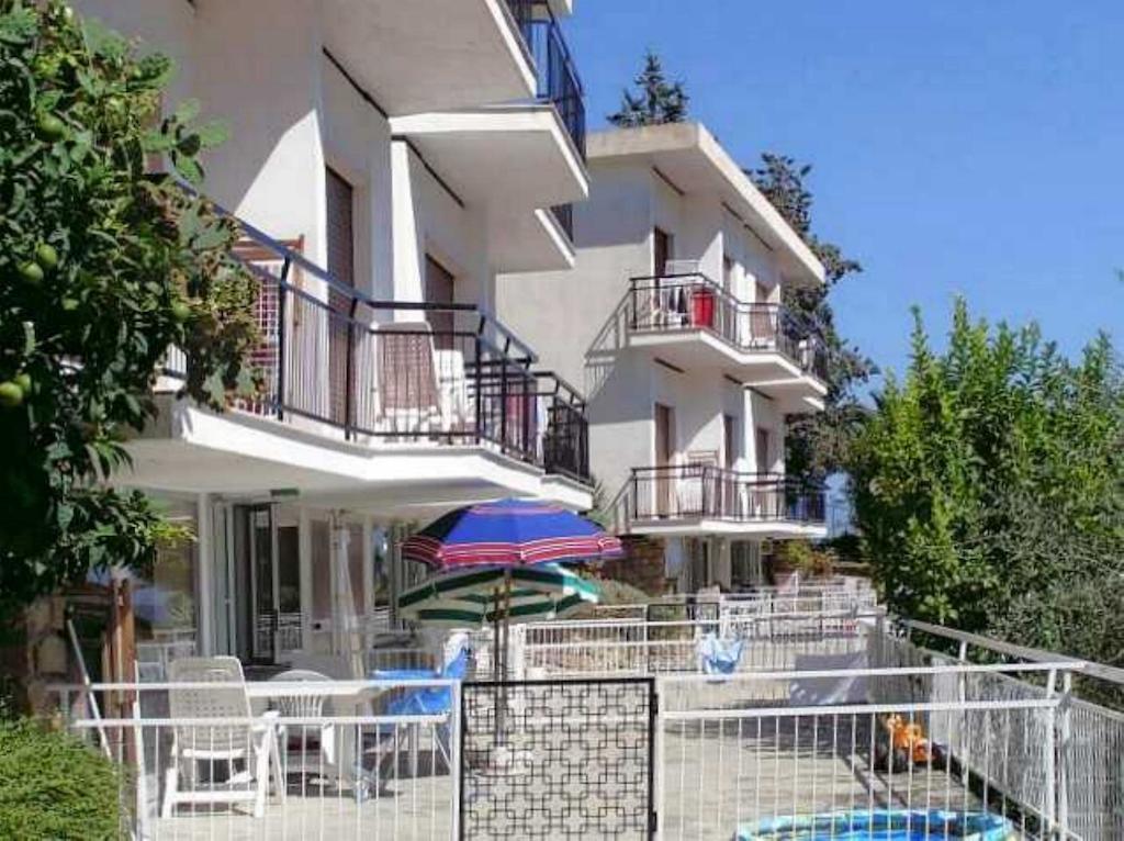 Apartahotel La Carruba