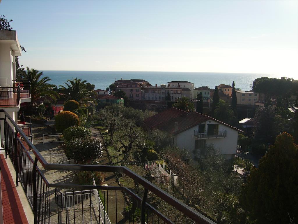 La Carruba Aparthotel 3*